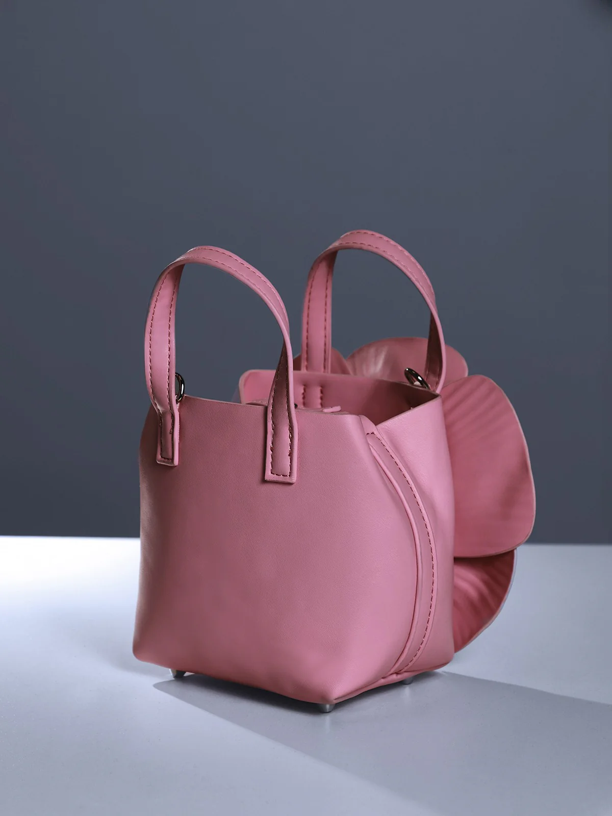 Acsah Leather Flower Bag In Pink - Image 4