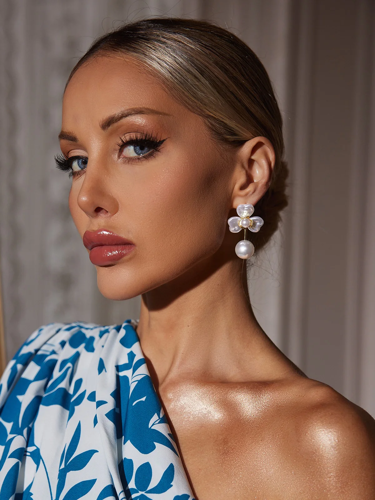 Agapios Flower Pearl Earrings - Image 2