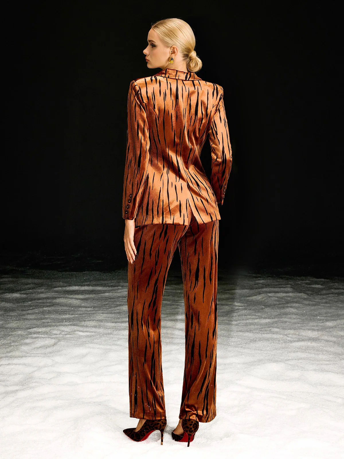 Baroness Printed Blazer Set - Image 6
