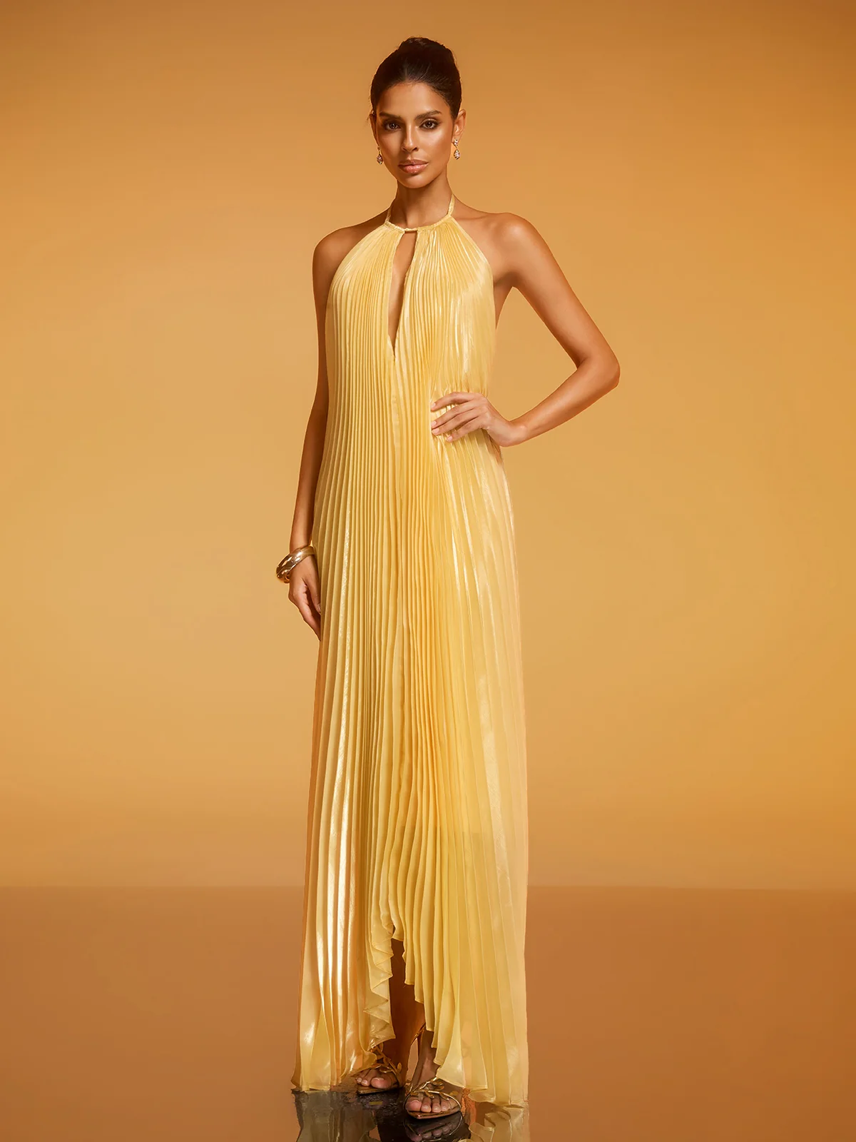 Belvix Backless Pleated Metallic Maxi Dress - Image 4