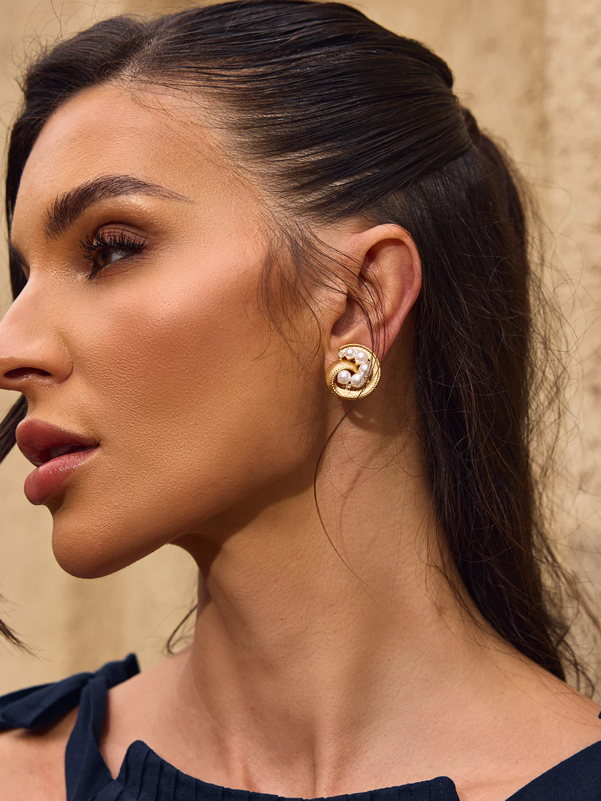 Chelsey Pearl Earrings - Image 5