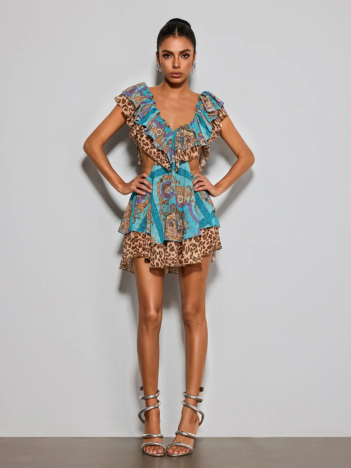 Eshana V Neck Cutout Printed Mini Dress - Image 3