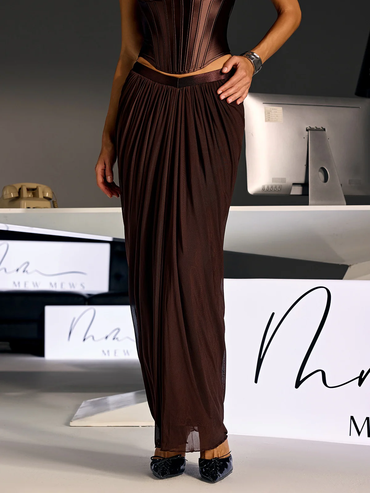 Jondral Ruched Skirt - Image 3