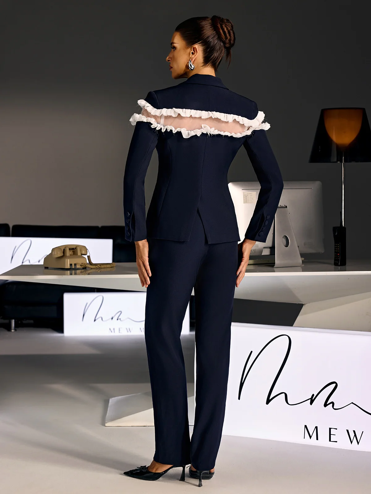 Lervion Mesh Blazer Pants Set - Image 7