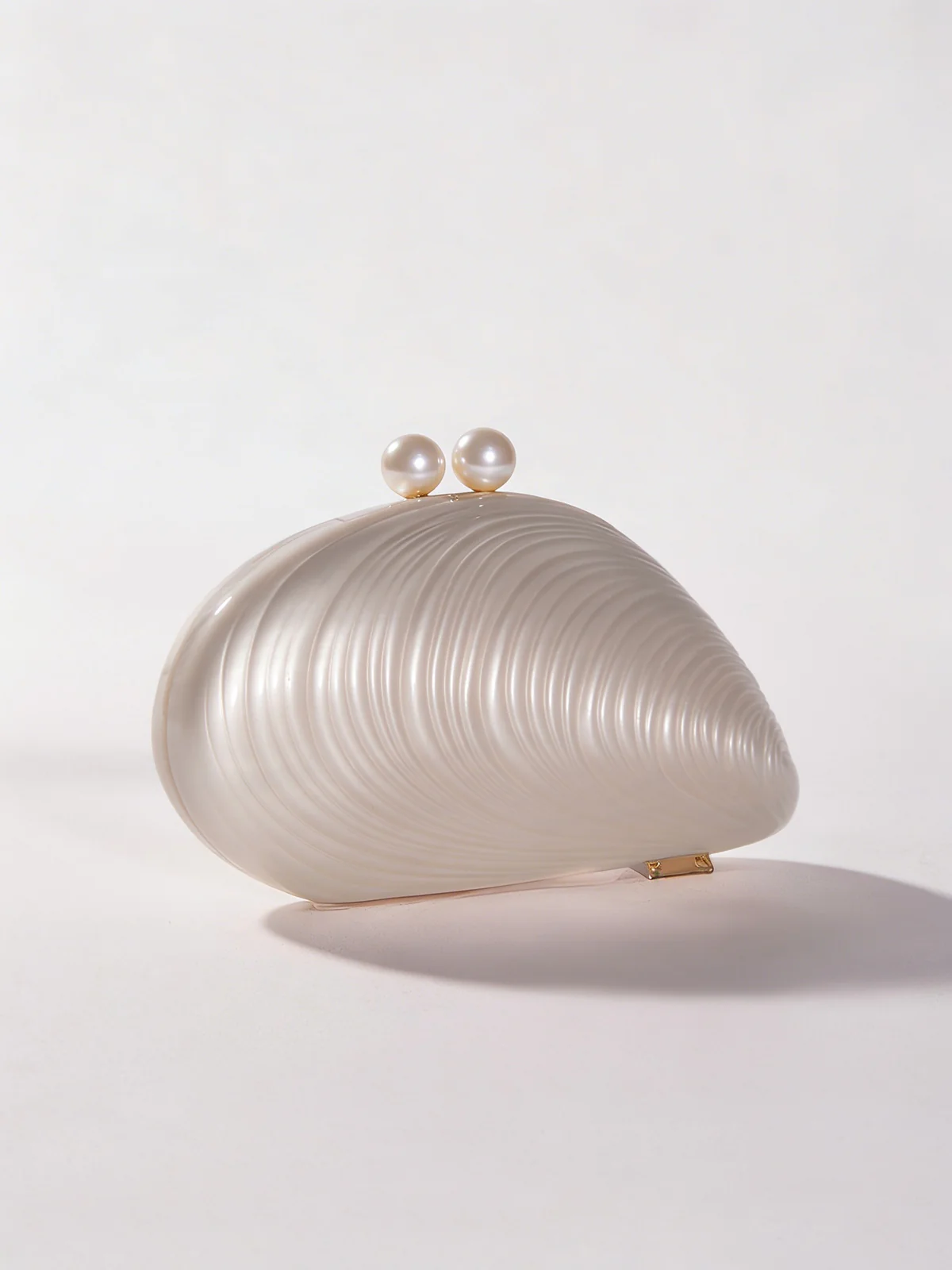 Mahin Seashell Convertible Clutch