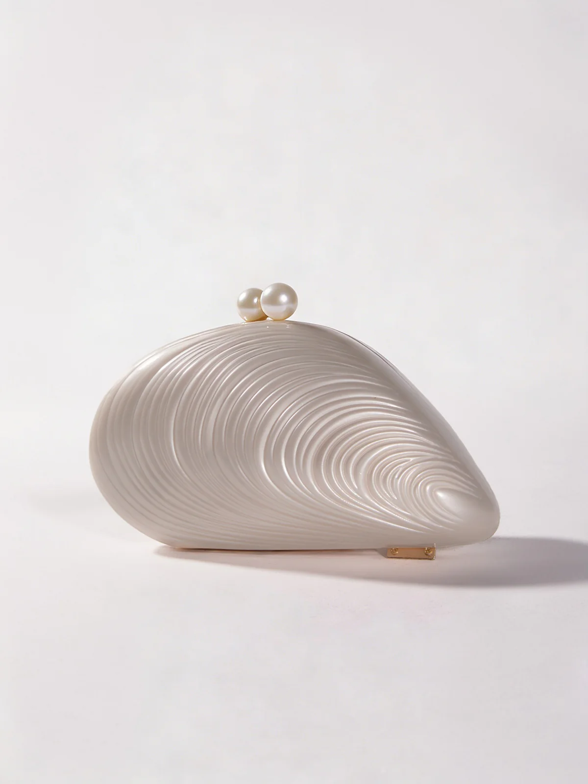 Mahin Seashell Convertible Clutch - Image 4