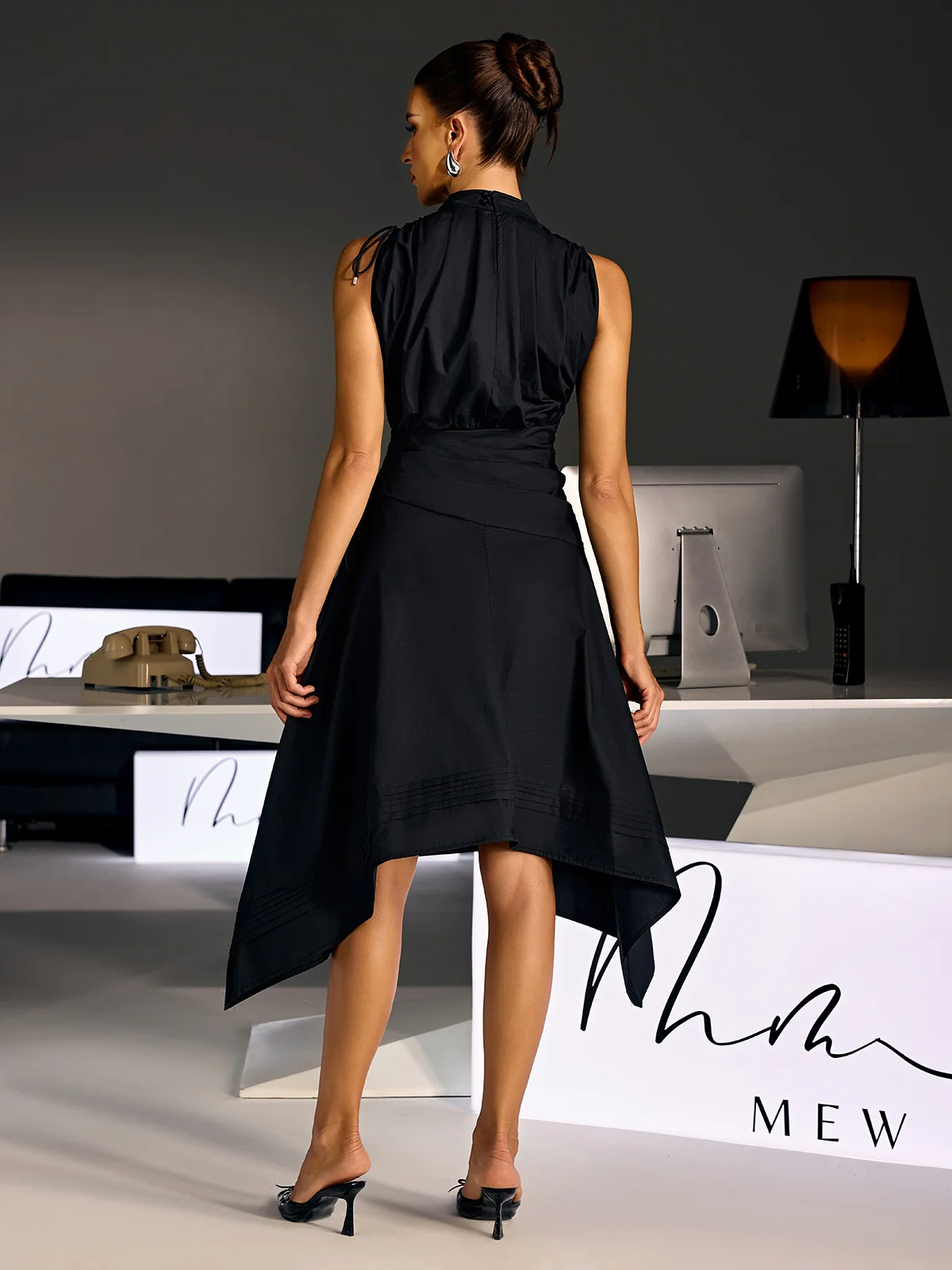 Moryndal Sleeveless Midi Dress - Image 6