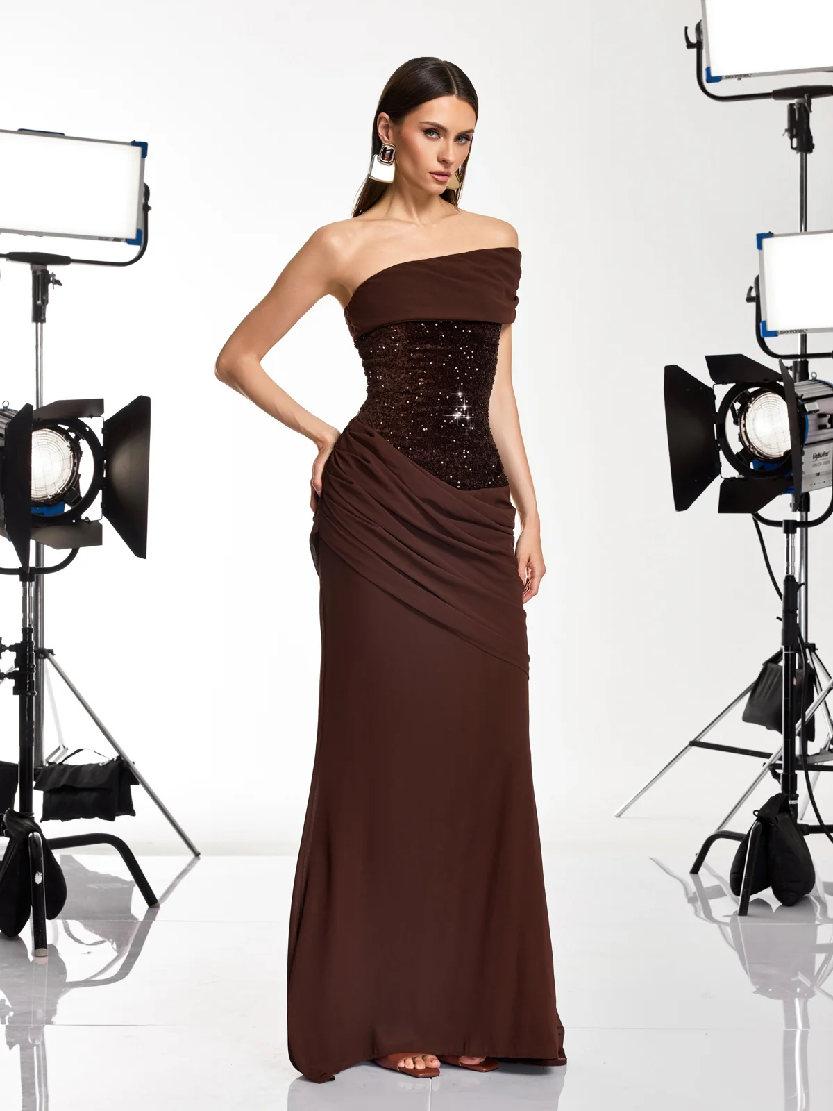 Neravo One Shoulder Sequin Ruched Maxi Dress - Image 3