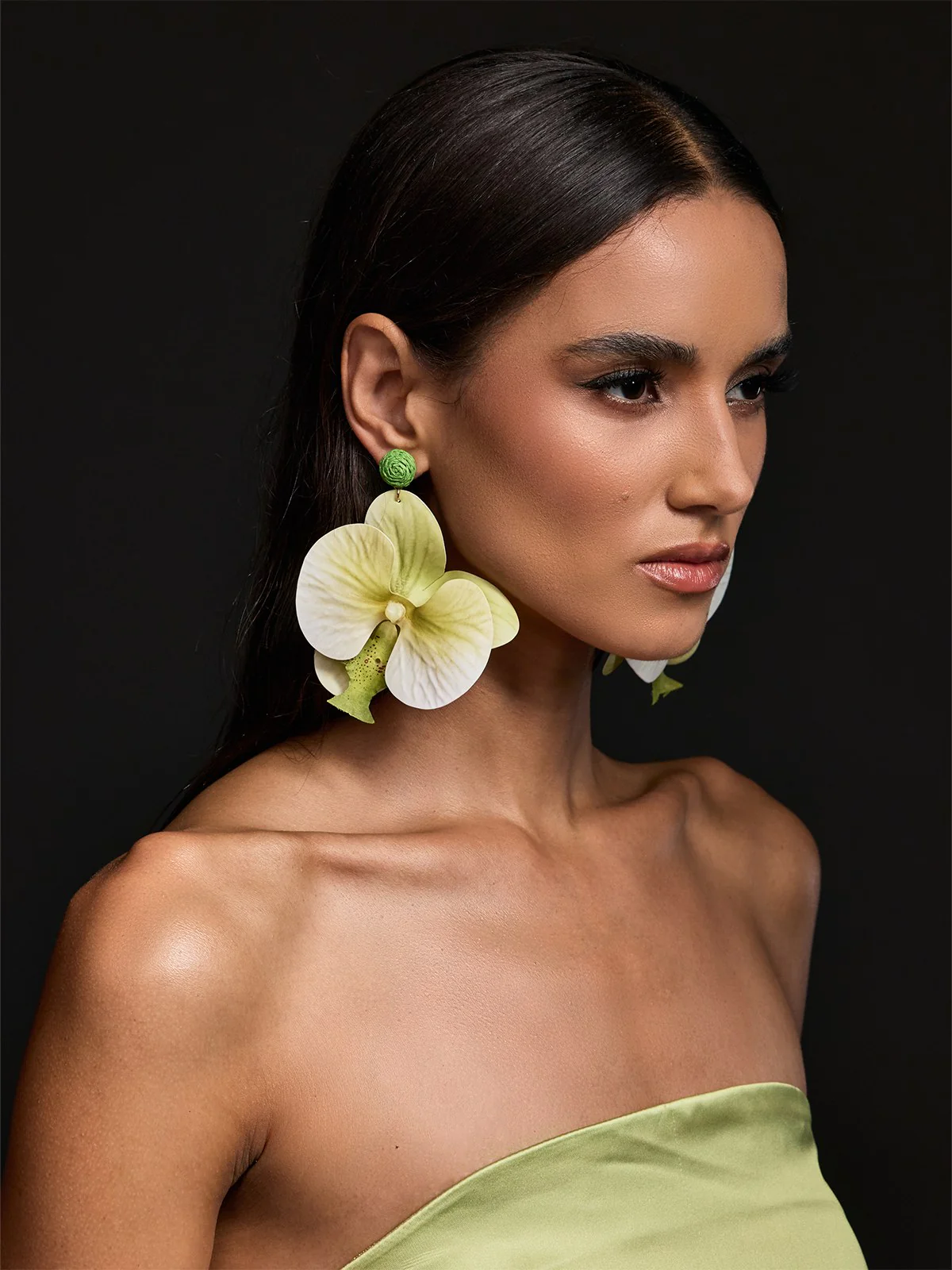 Olatunde Flower Earrings - Image 5