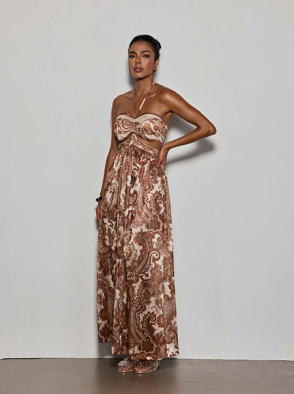 Selviq Halterneck Cutout Printed Maxi Dress - Image 4