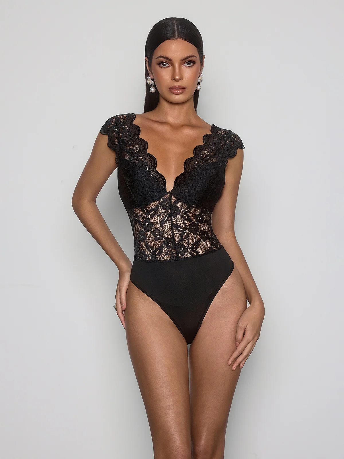 Ulorian Plunge Neck Lace Bodysuit - Image 4