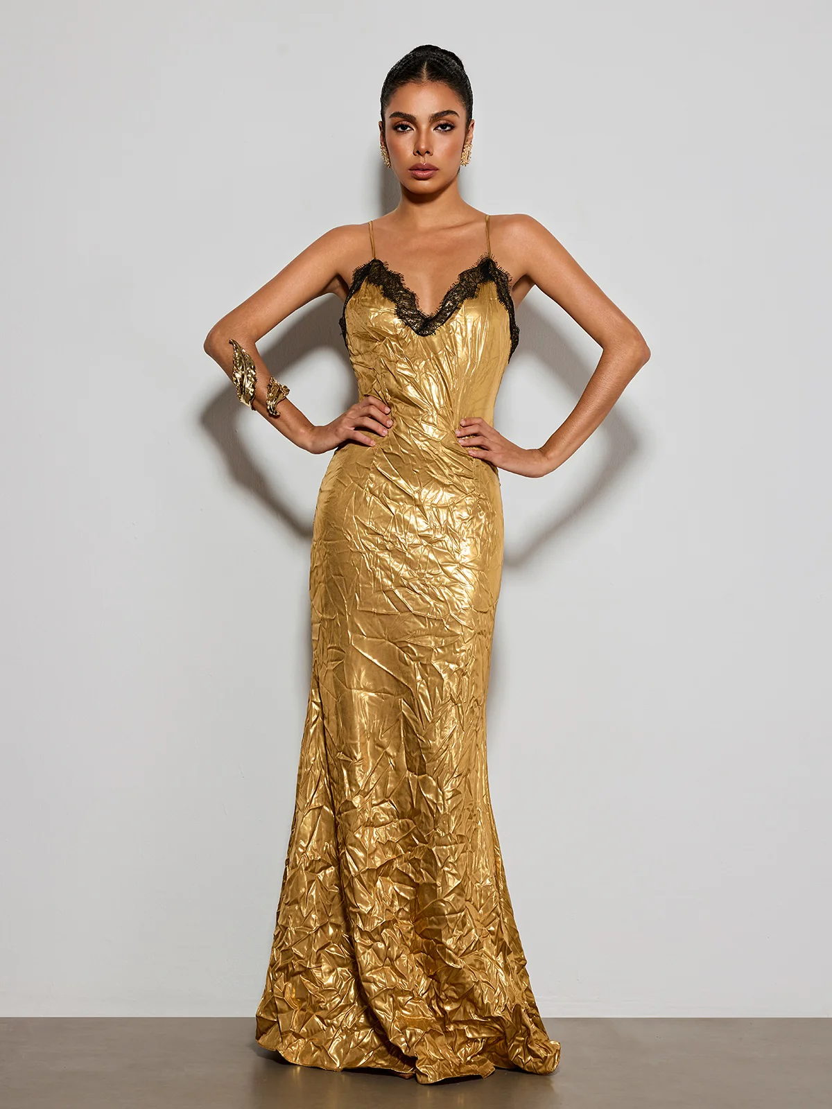 Vaelthorn Spaghetti Lace Maxi Dress - Image 3
