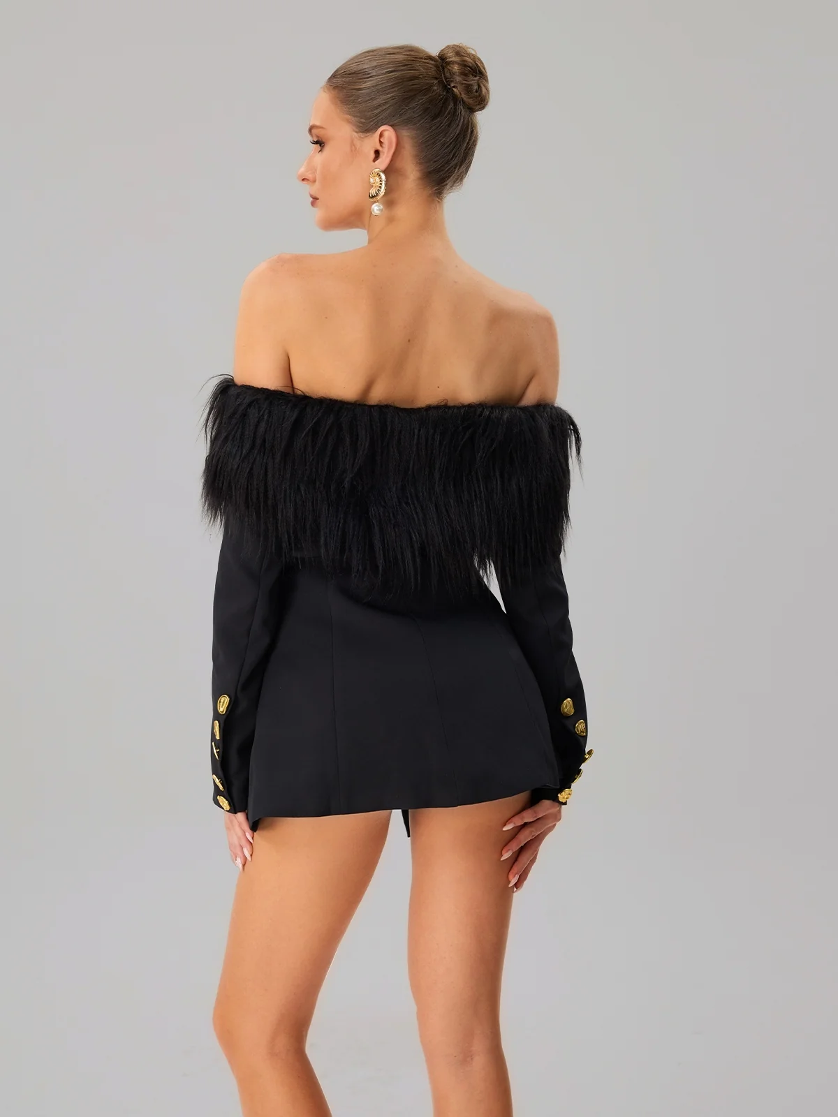 Vazzar Off Shoulder Fringe Blazer - Image 8